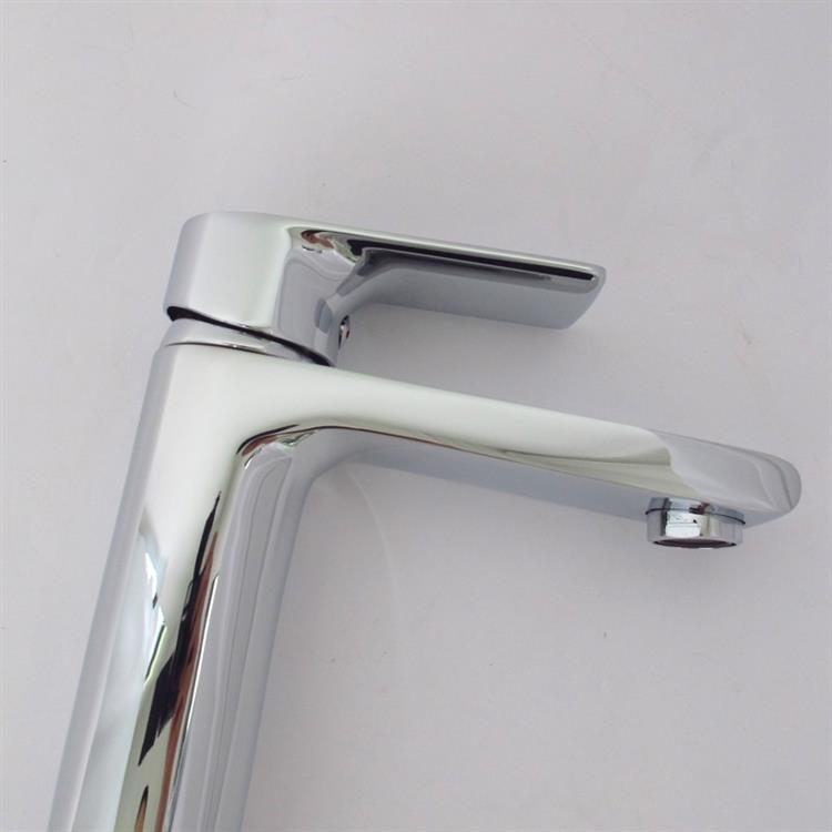 Deck-mount brass single handle chrome basin faucet