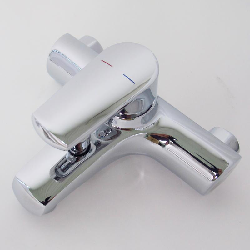 Wall mounted bath faucet factory supplier