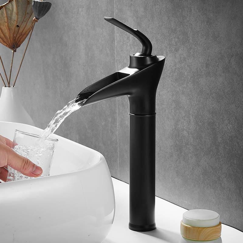 Black countertop sasin faucet